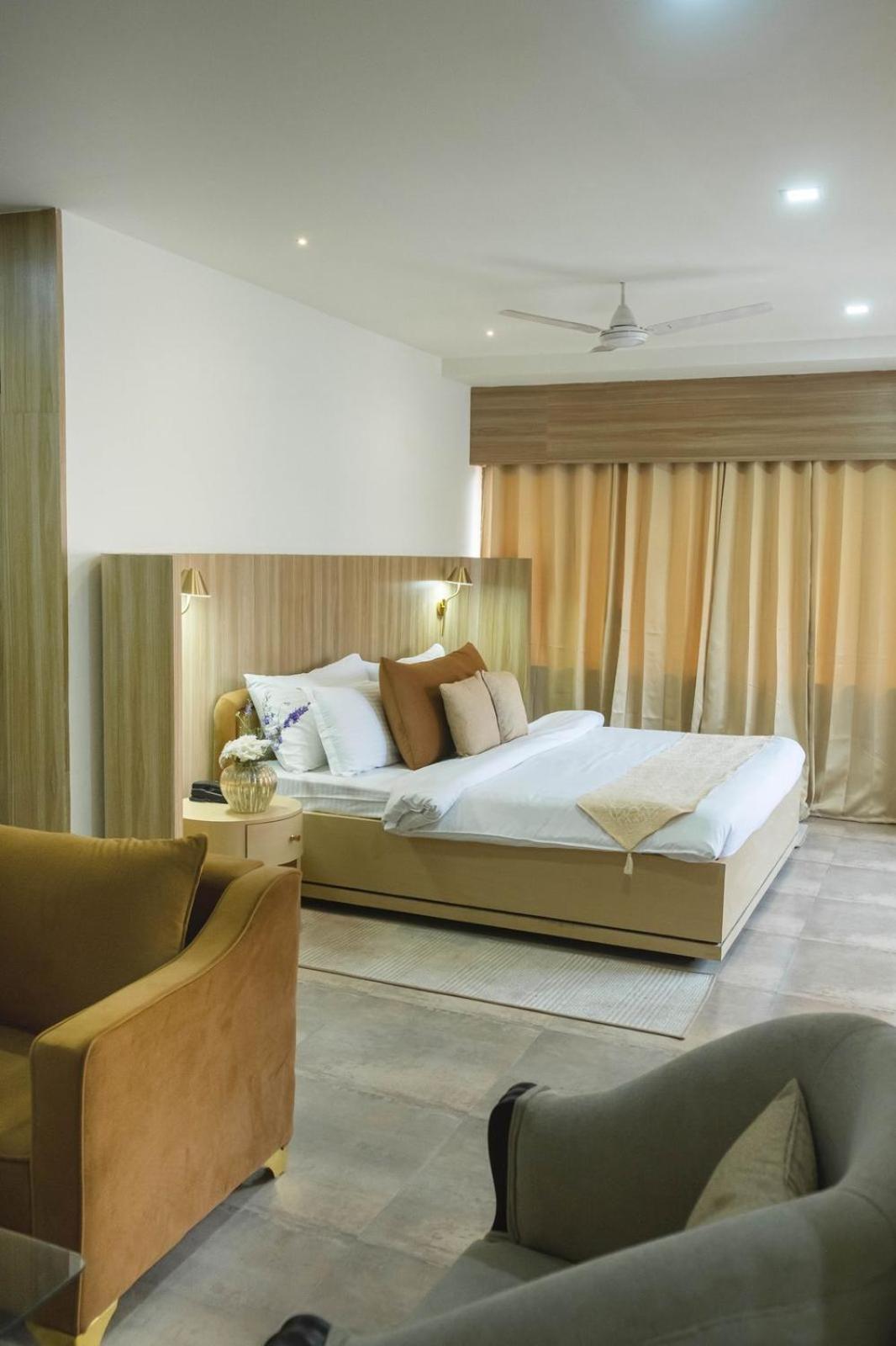 Hotel Lake Shilloi Dimāpur Exterior foto